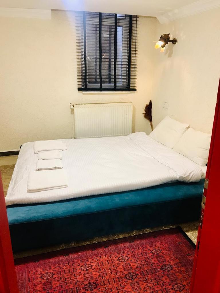 Taksim White Suit Стамбул Экстерьер фото